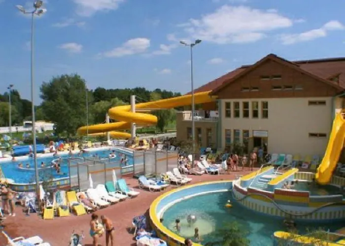 Pine Wood 6 דירה זלקרוס